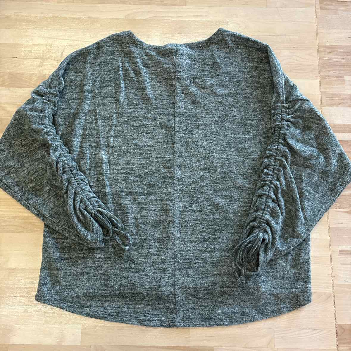 Alkamy Size M Green Long Sleeve