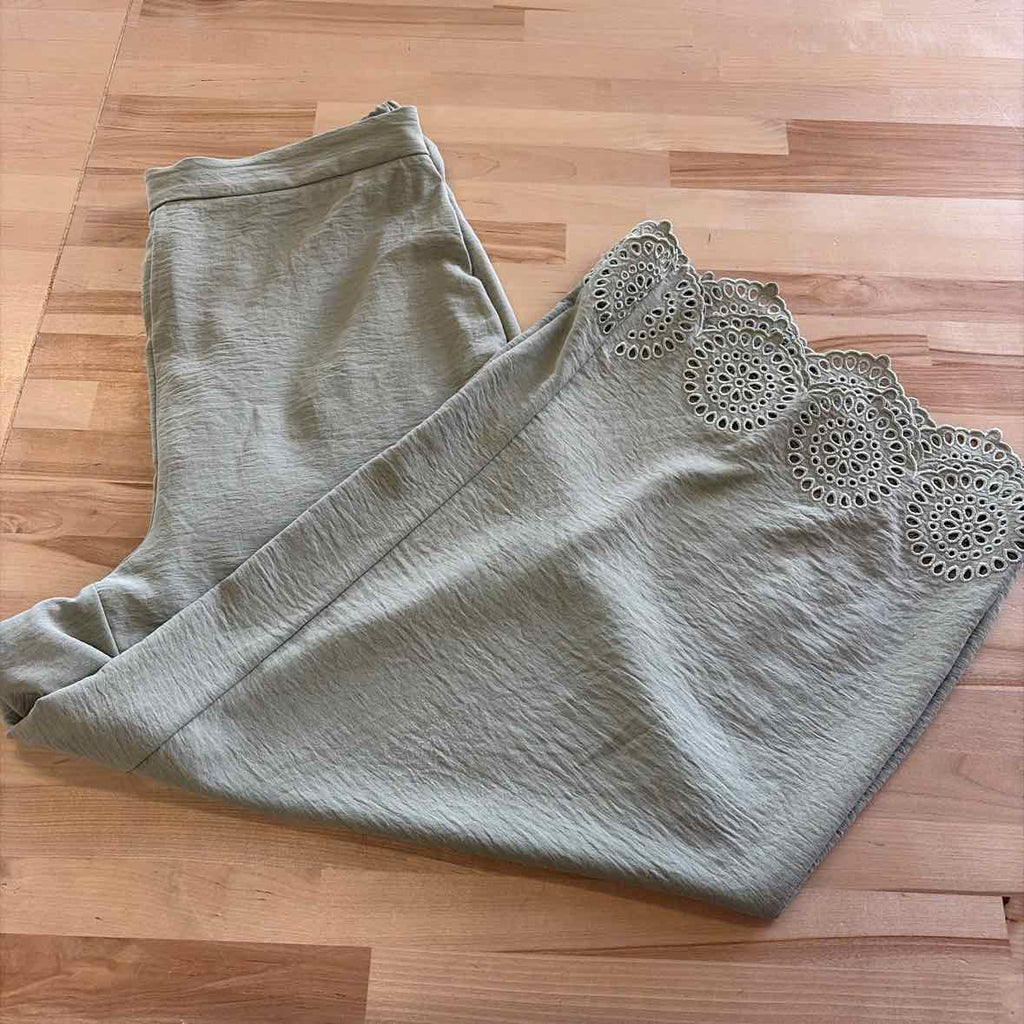 Adrianna Papell Size L Green Preloved Pants