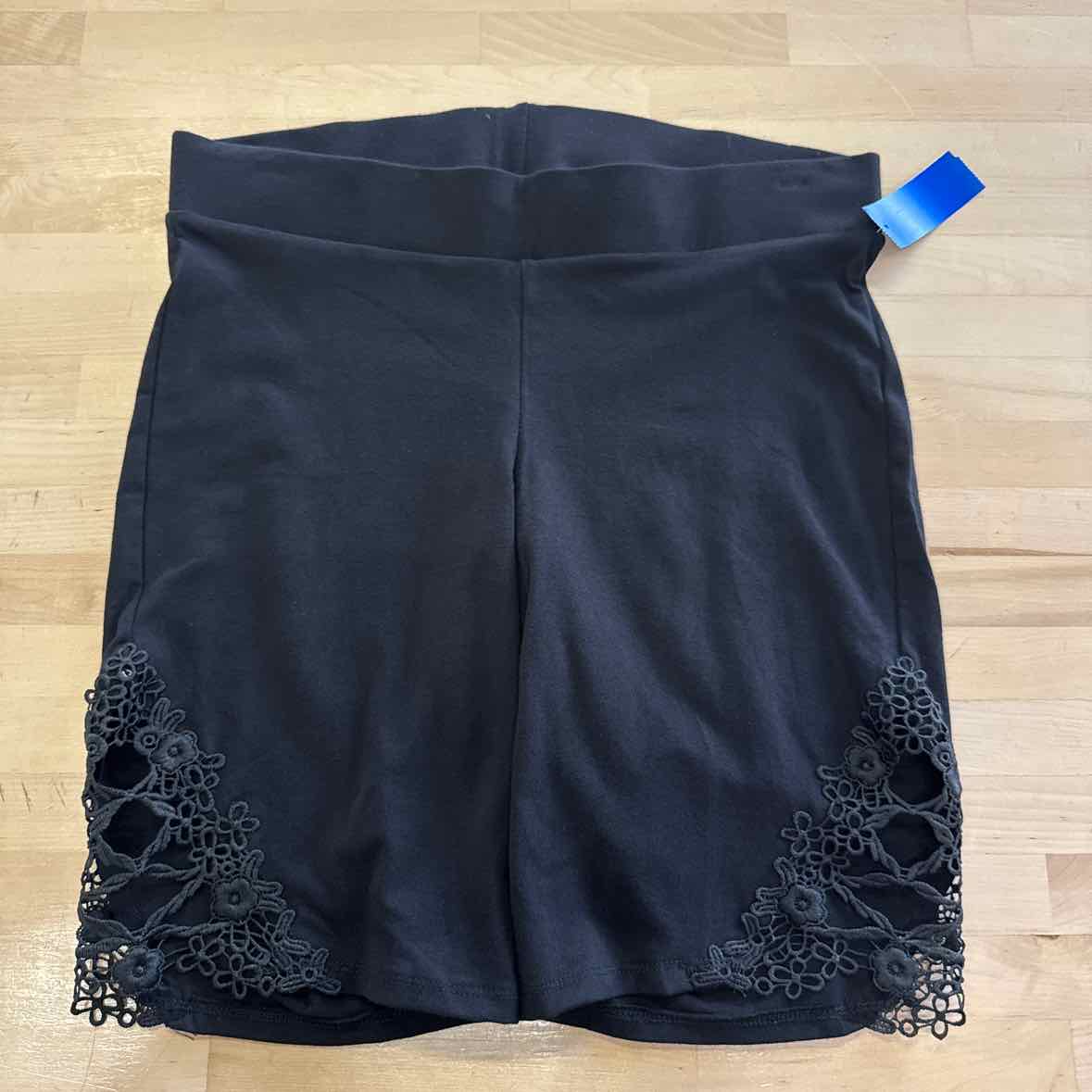 Torrid Women Size 1X Black Preloved Shorts