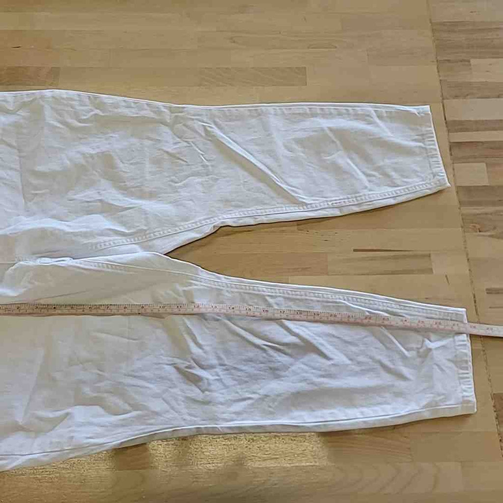 Celebrity pink Size 20 White Jeans  Skinny High Rise The Spice NWT