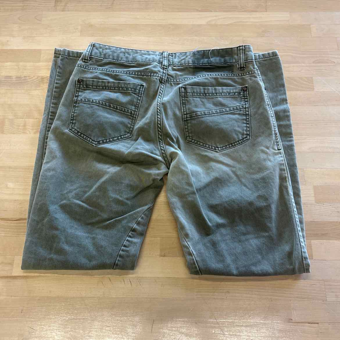 DF Size 29x32 Green MENS Pants