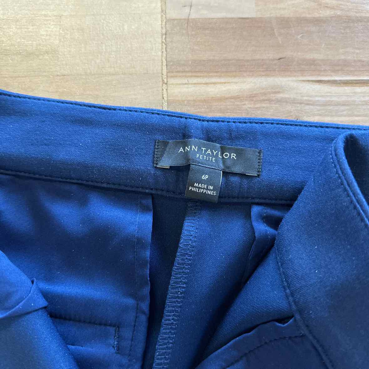 Ann Taylor Size 6P Blue Pants