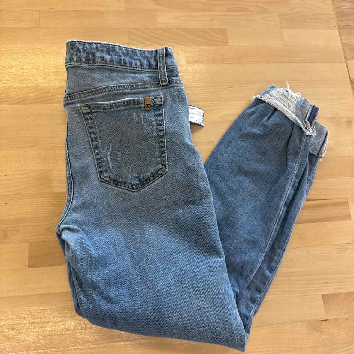 Joe B. Size 28 Blue Jeans