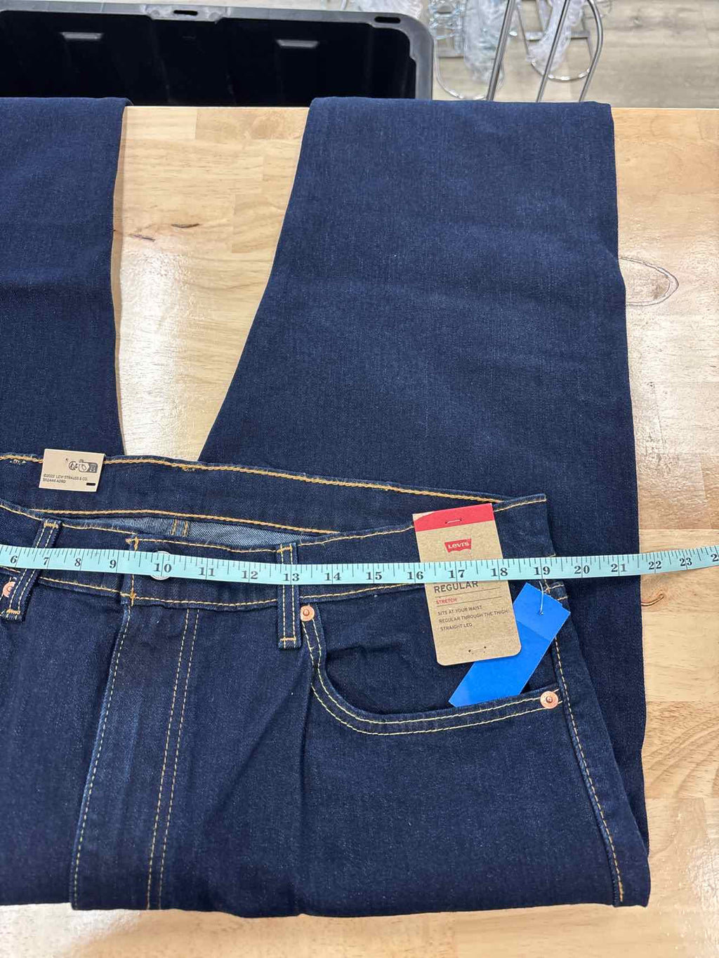 Men's Levi'sÂ® 505â„¢ Regular Fit Stretch Jeans
