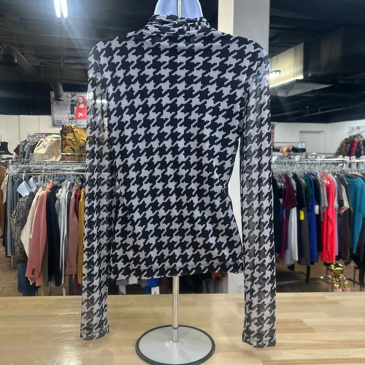 Sanctuary Size S Black Gray Shirt
