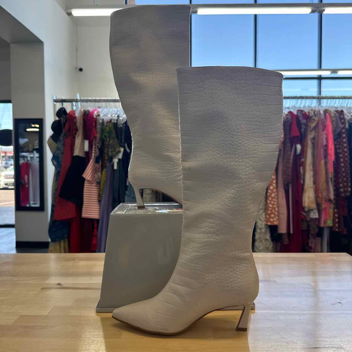 Steve Madden Shoe Size 5.5 White Boots
