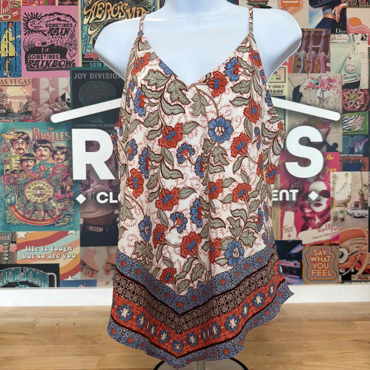 BCX Size L Multi-Color New Tank