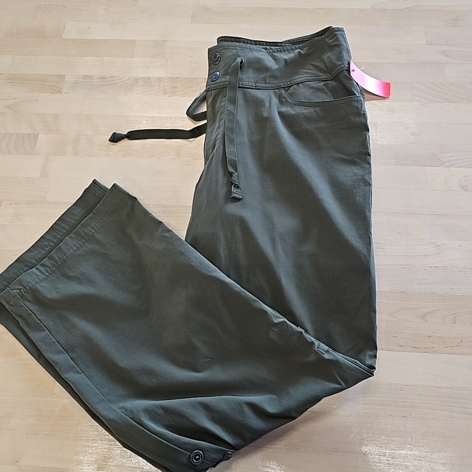 Columbia Size 14 Green Athletic cargo Pants Used