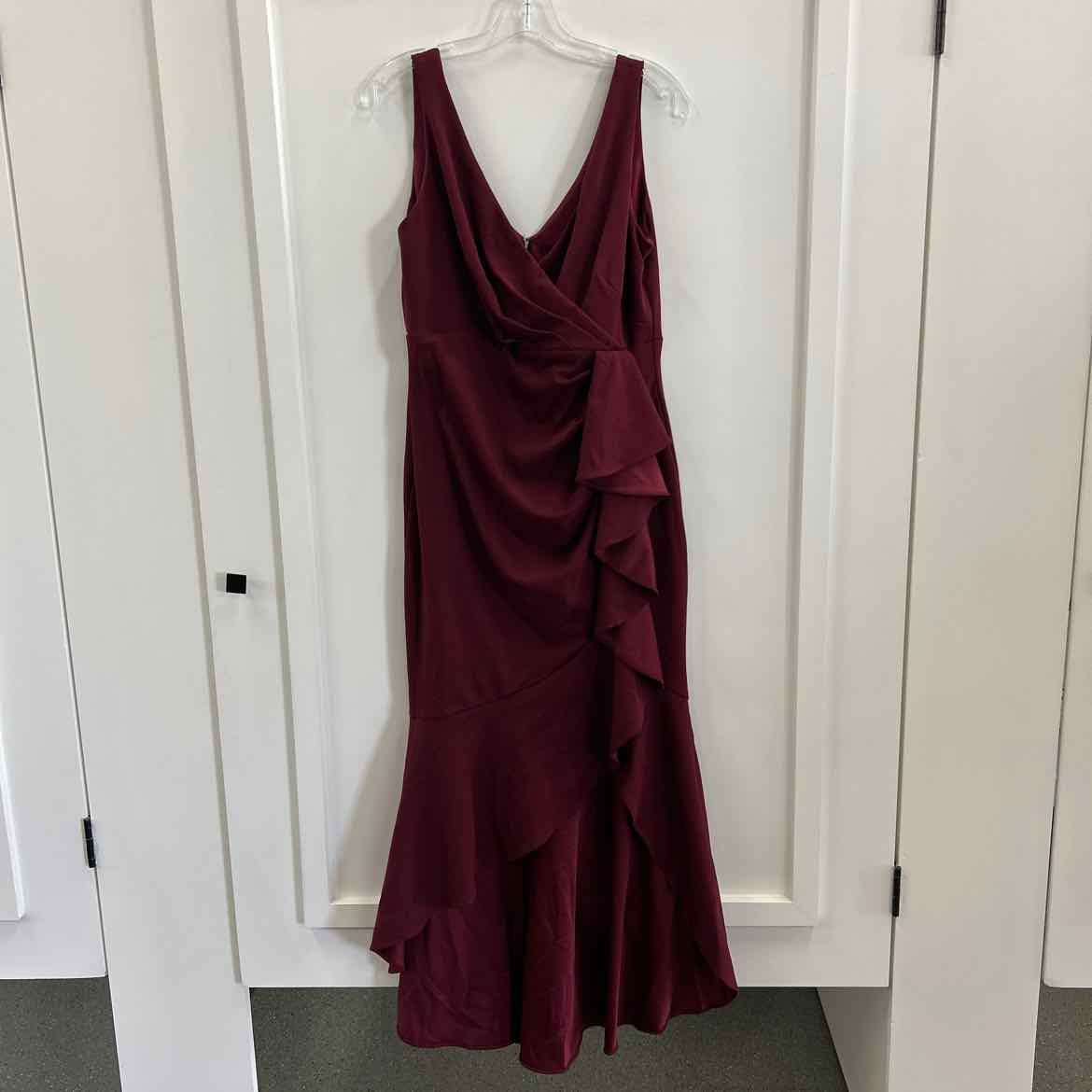 Betsy Adam Size 14P Burgandy Preloved Dress