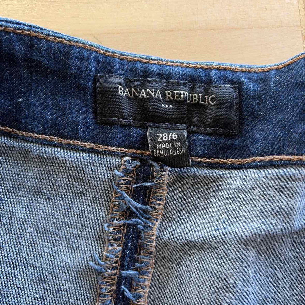 Banana Republic Women Size 6 Blue Denim Preloved Shorts