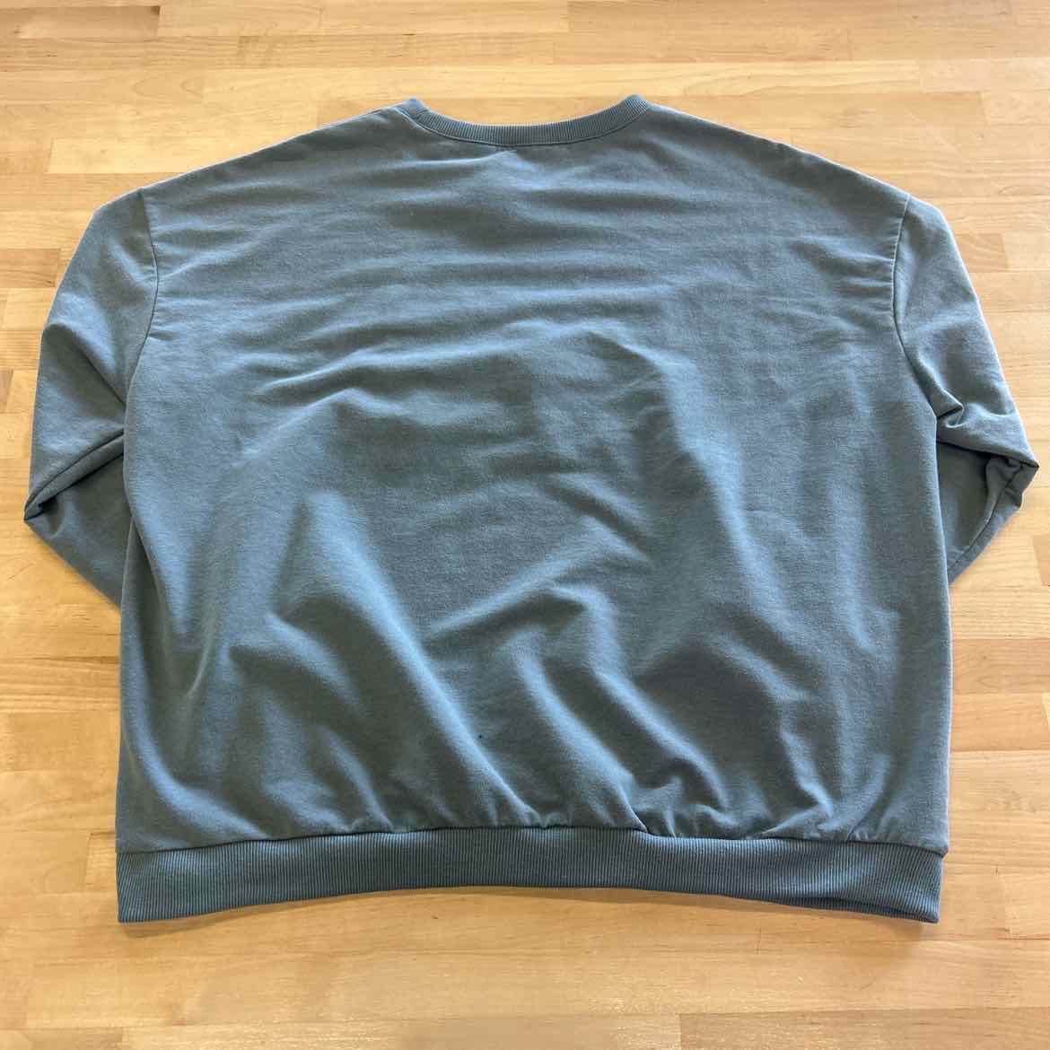 AssortedBrands Size M Blue Sweater