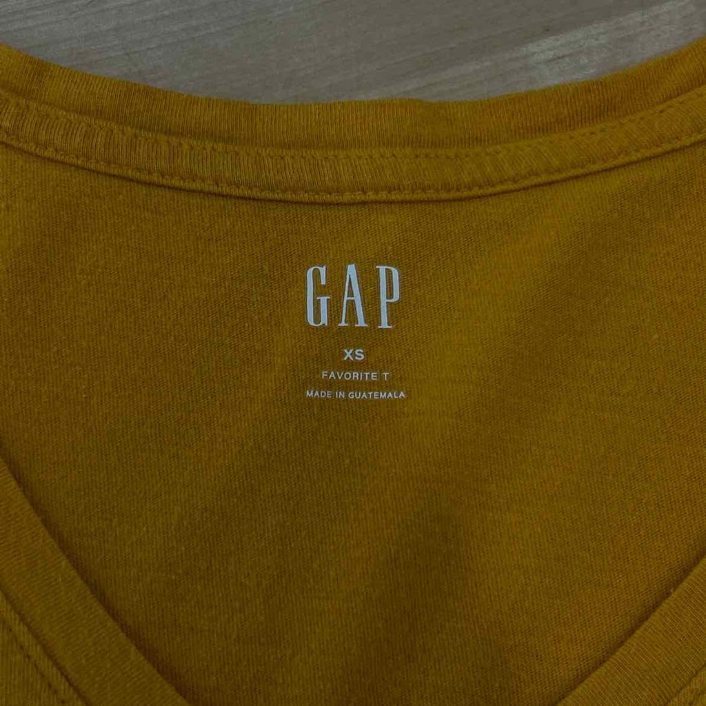 Gap Size XS Yellow T-shirt
