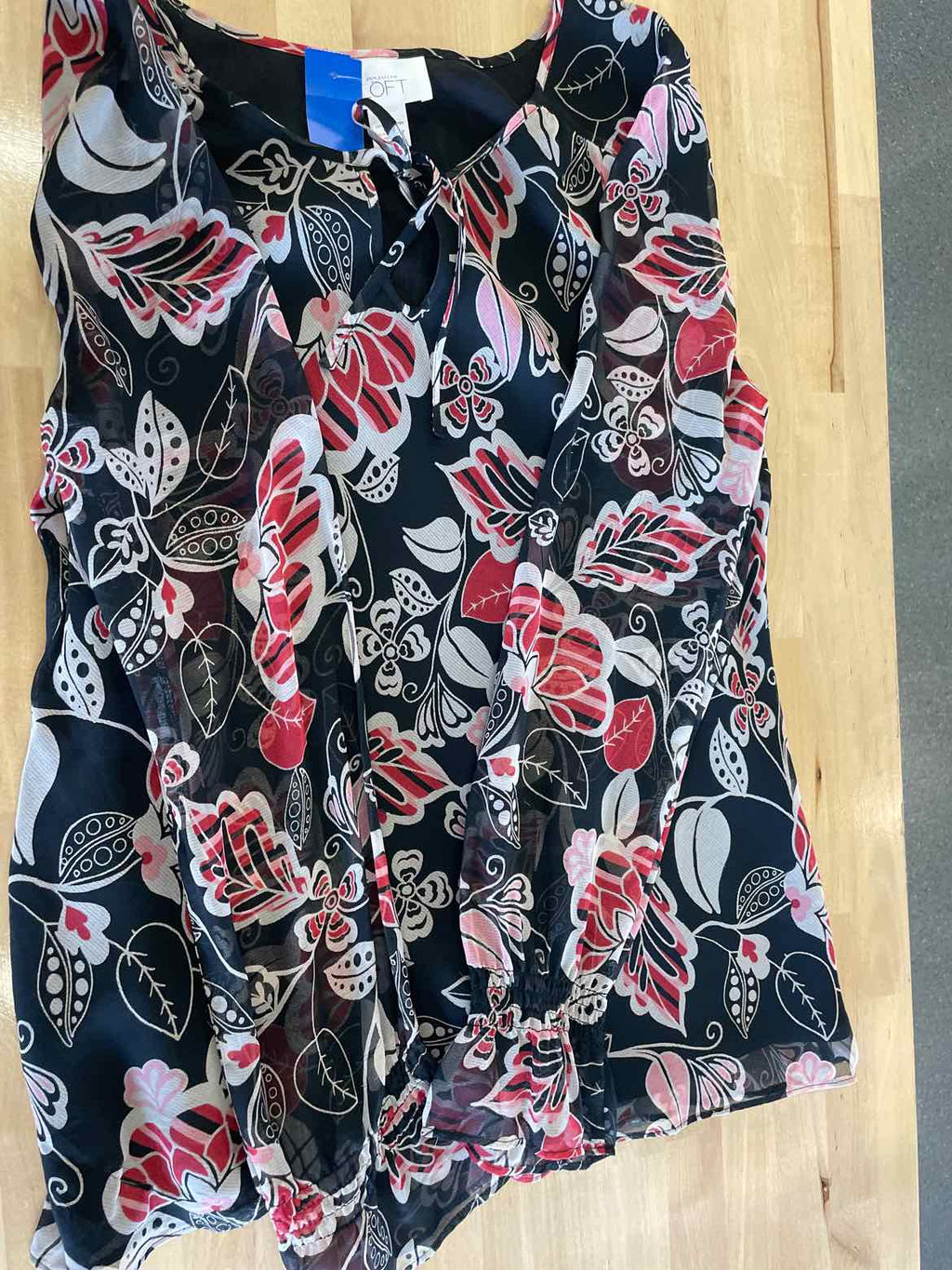 Loft & Brownstone Size 8 Black Blouse