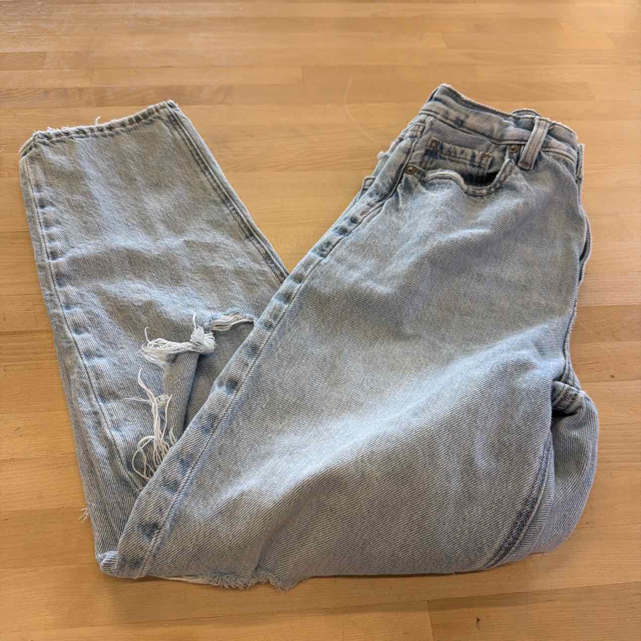 American Eagle Size 4 Blue Denim Preloved Jeans