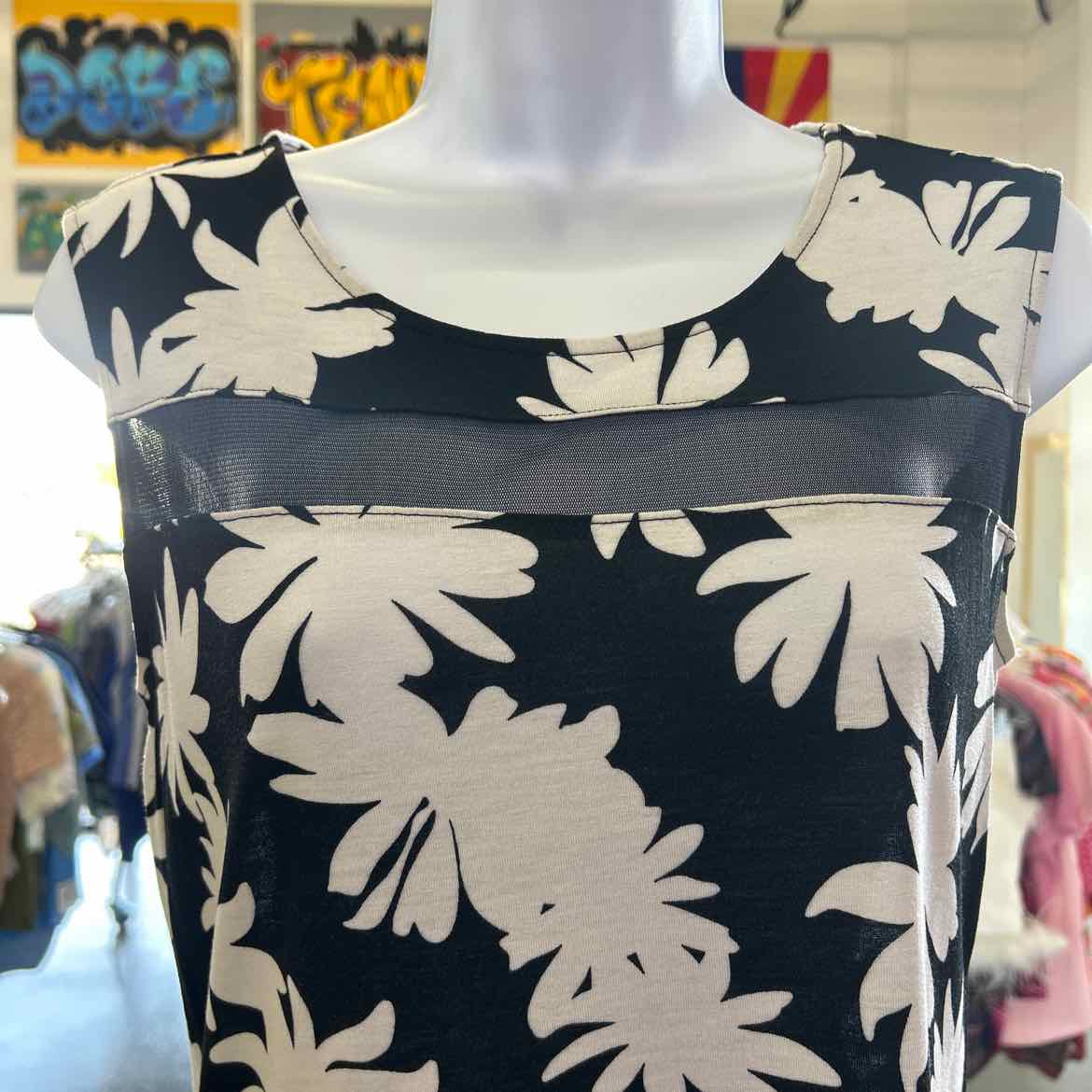 INC Size M Black White Preloved Athletic Tank
