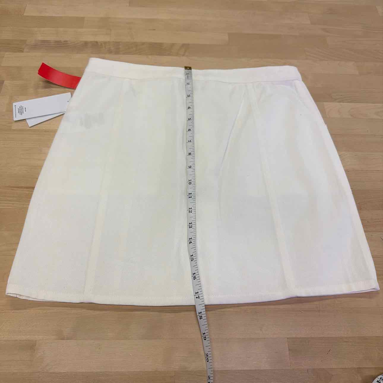 Hurley Juniors' Tracy Button-Front Mini Skirt - White