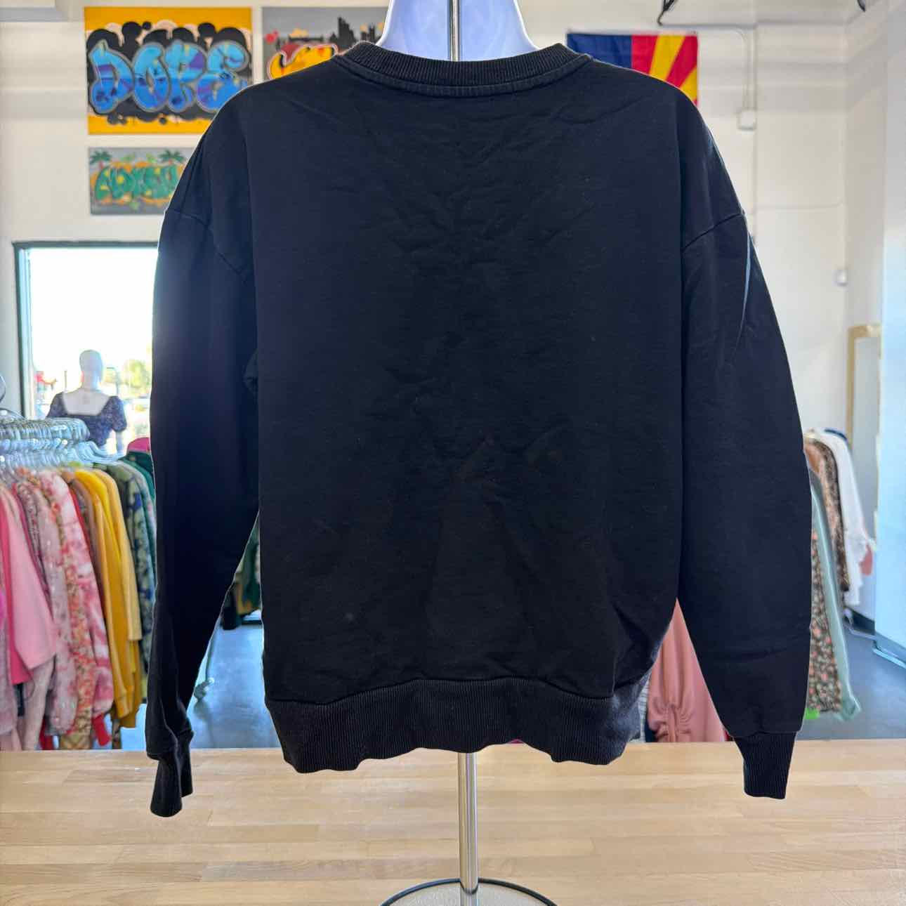 The Black Label Collection 157 Size XS Black Preloved Sweatshirt