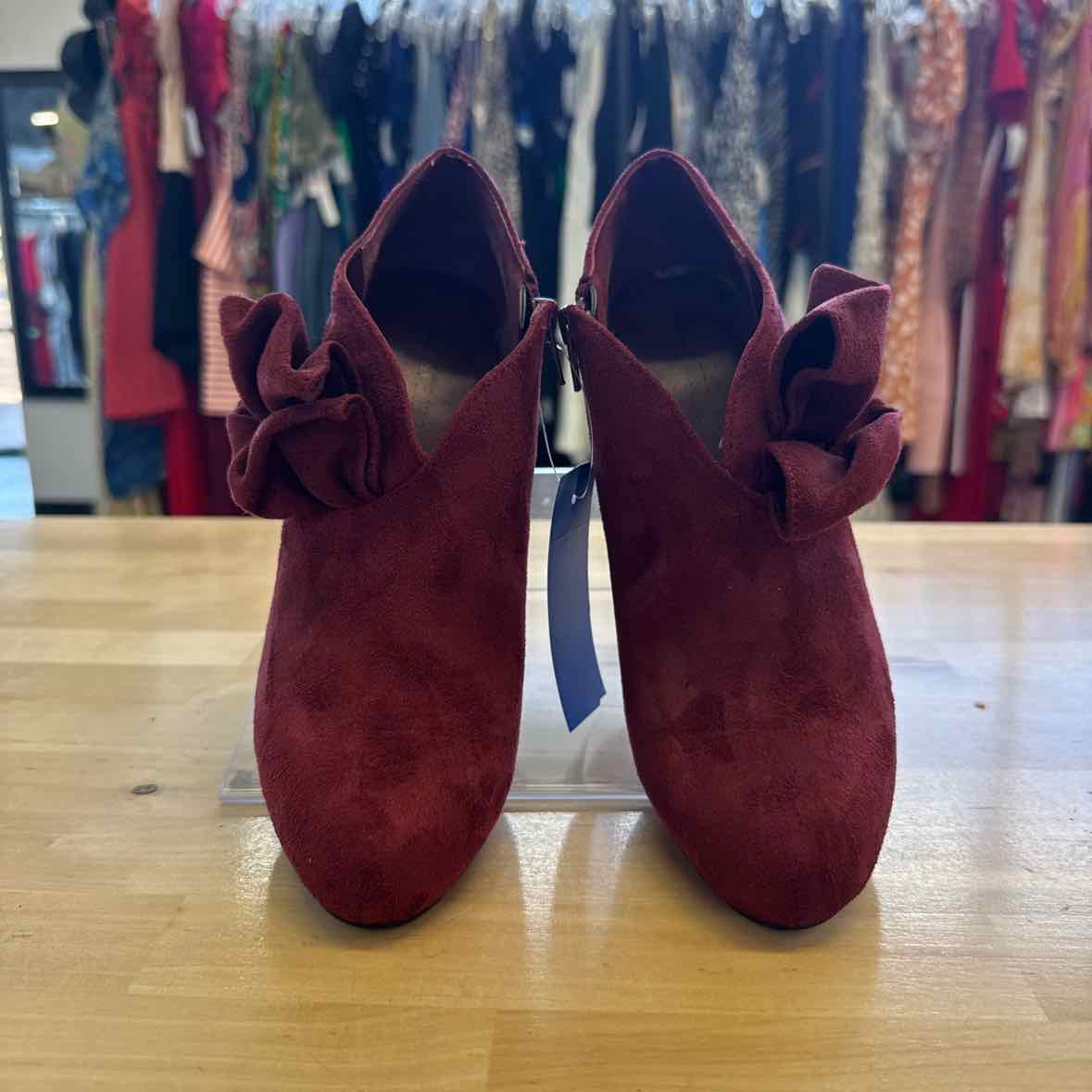 call it spring Shoe Size 6 Burgundy Heels
