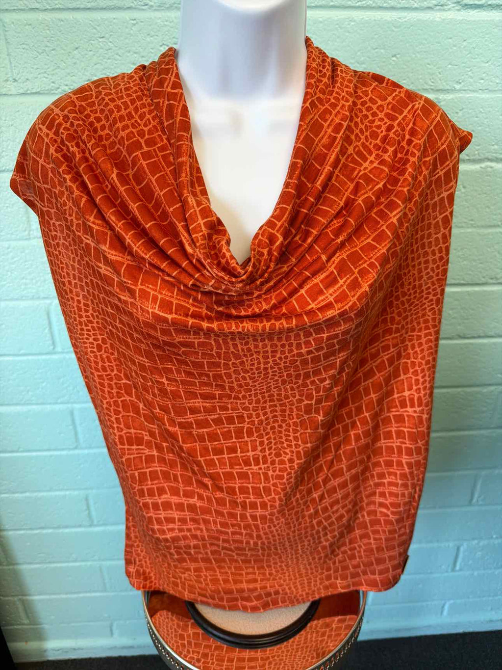 Michael Kors Size M Orange animal print Blouse