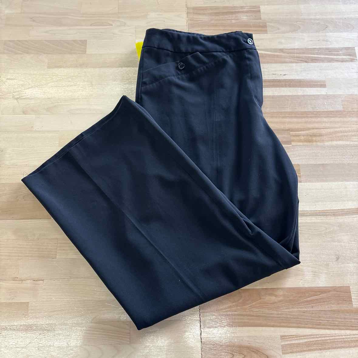 Studio 1940 Size 16 Black Pants