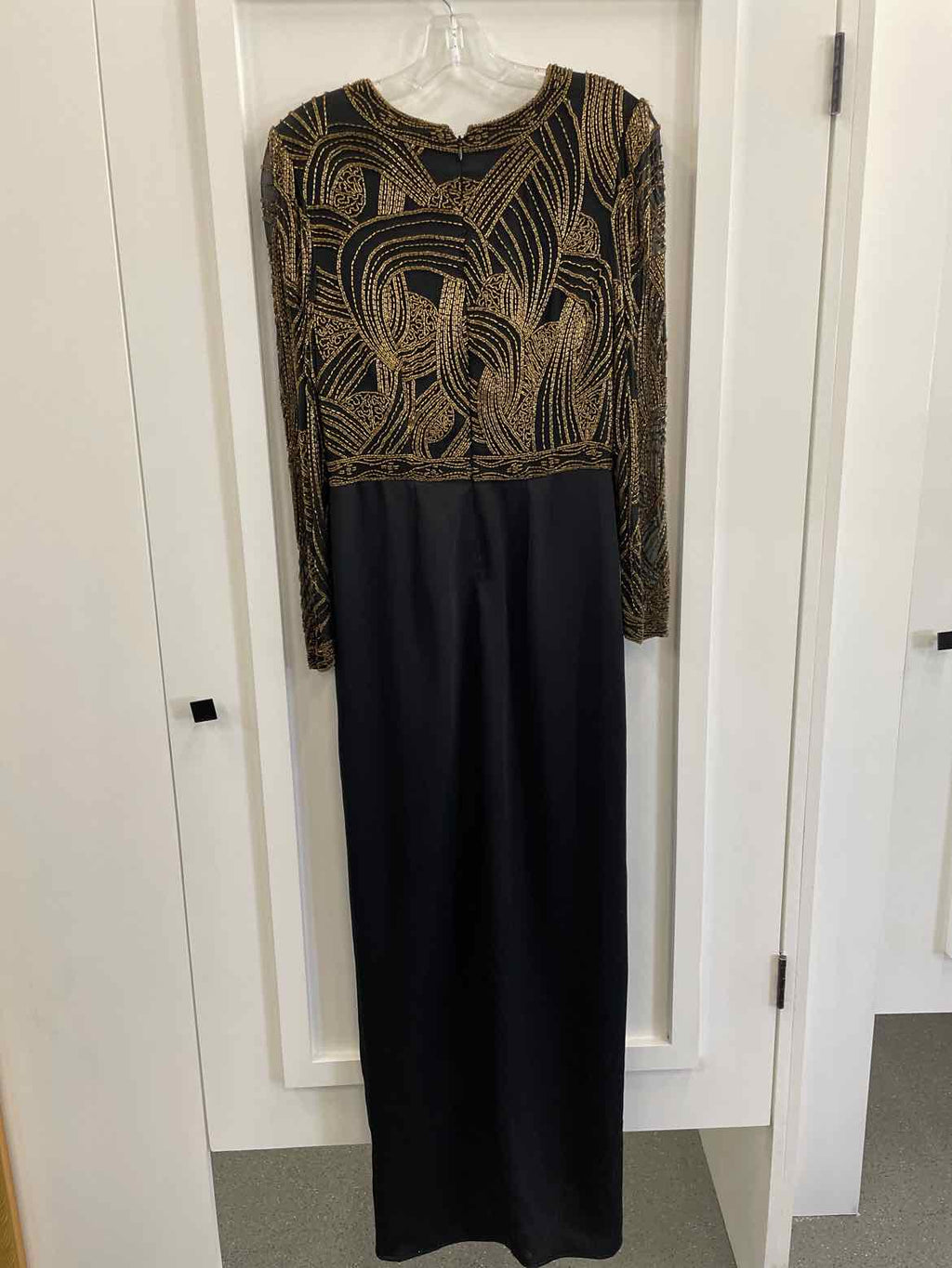 Tan-Chho Size S Black & Gold Dress