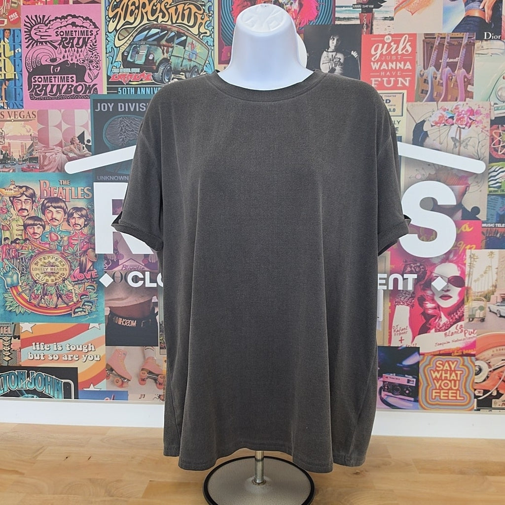 Rebellious One Size L Super Soft Crewneck Tee