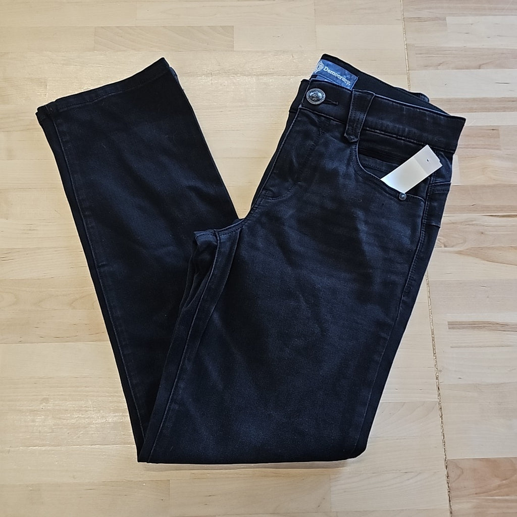 Democracy Women's Petite Ab Solution Straight Leg Jean Black