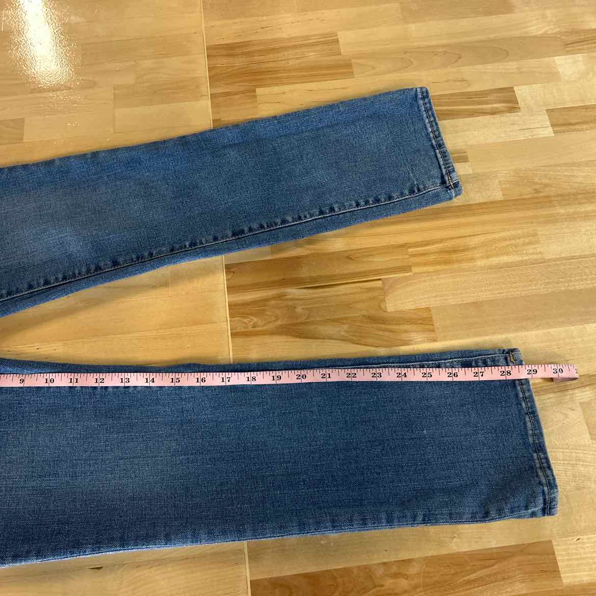 Gap Size 2 Blue Denim Preloved Jeans