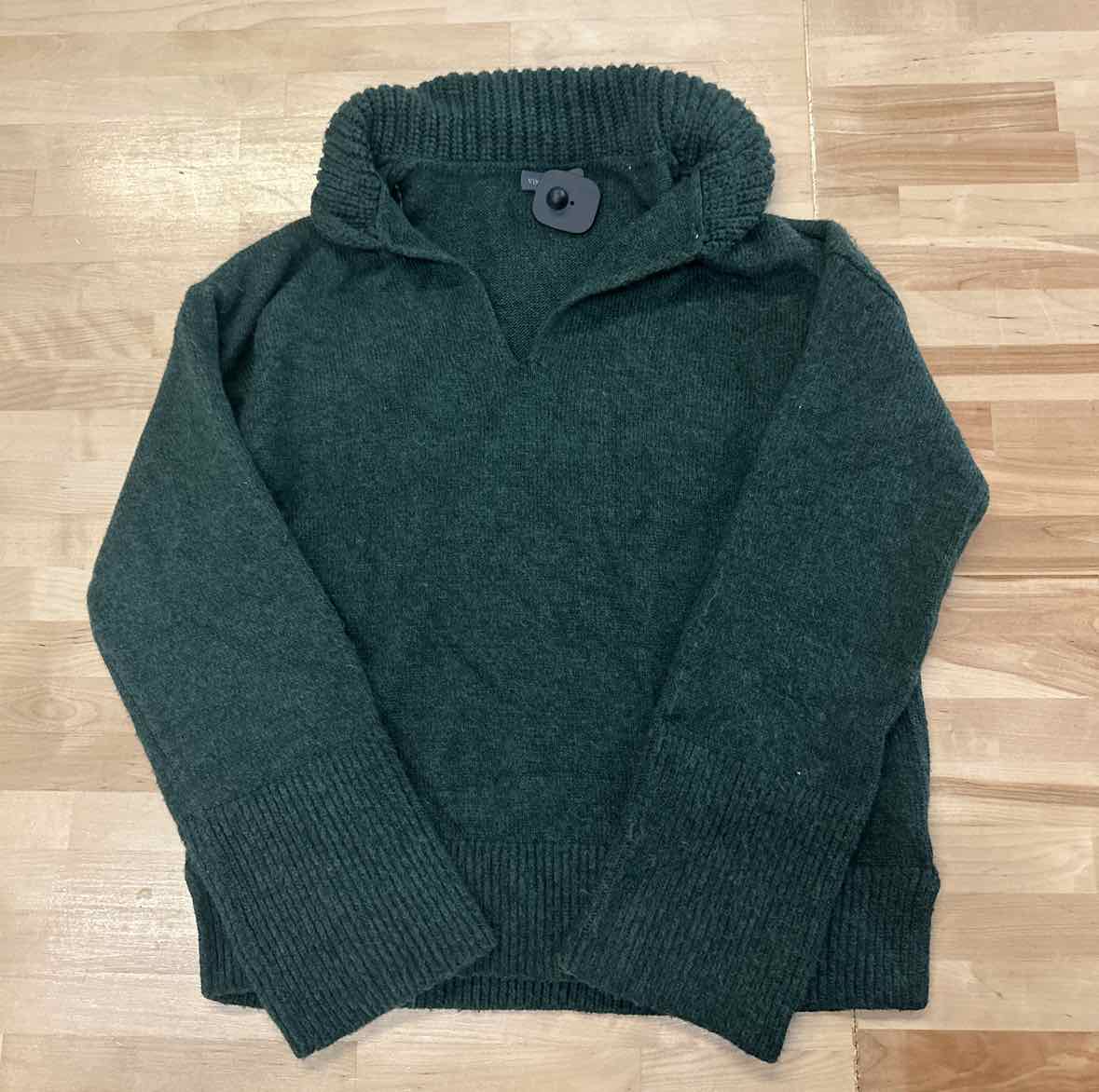 Vince Camuto Size L Green Sweater