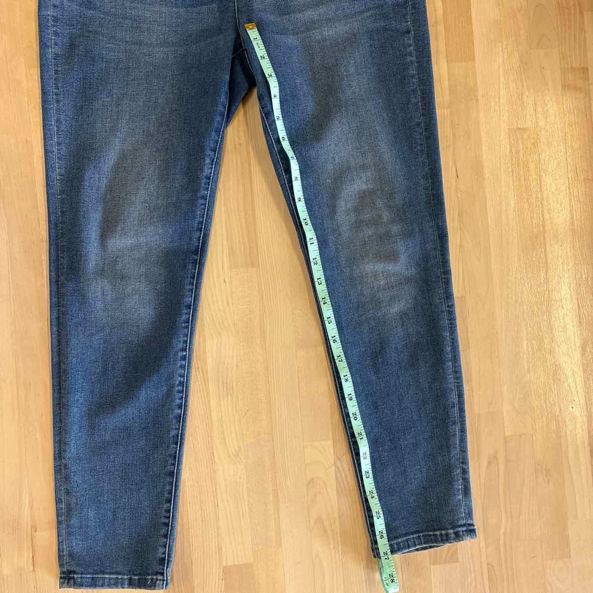 Soft Surroundings Size M Blue Denim Jeans