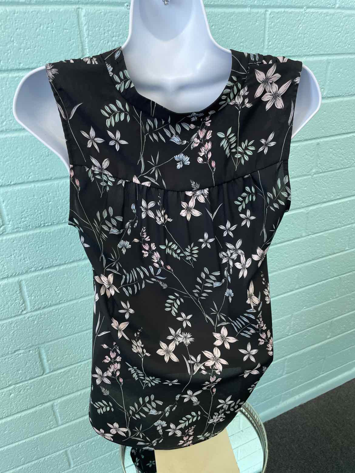 Vince Camuto Size XS Blue & Aqua Print Sleeveless