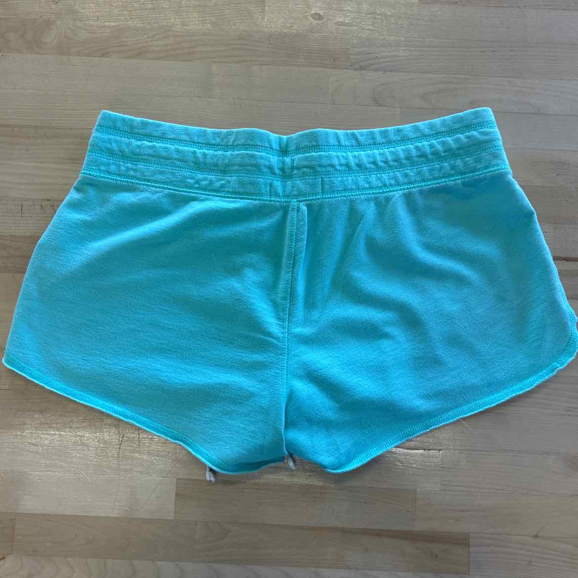 Old Navy Women Size M Torquoise Preloved Shorts