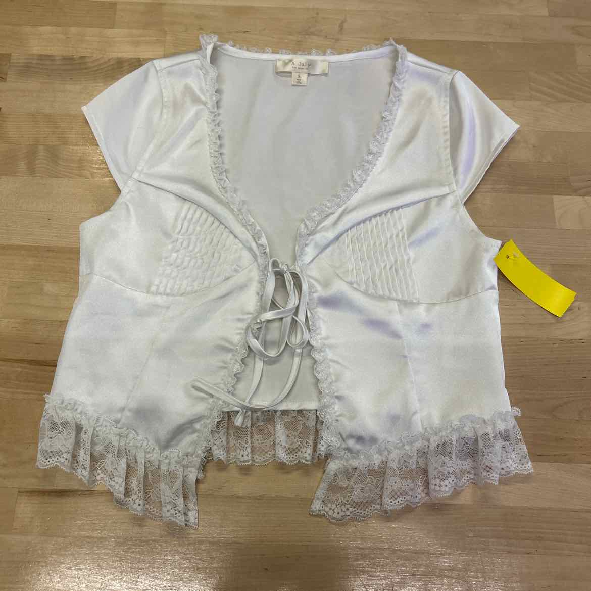 A July Size S White Satin Bolero