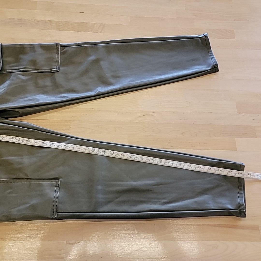 TINSELTOWN Size L Green Pants