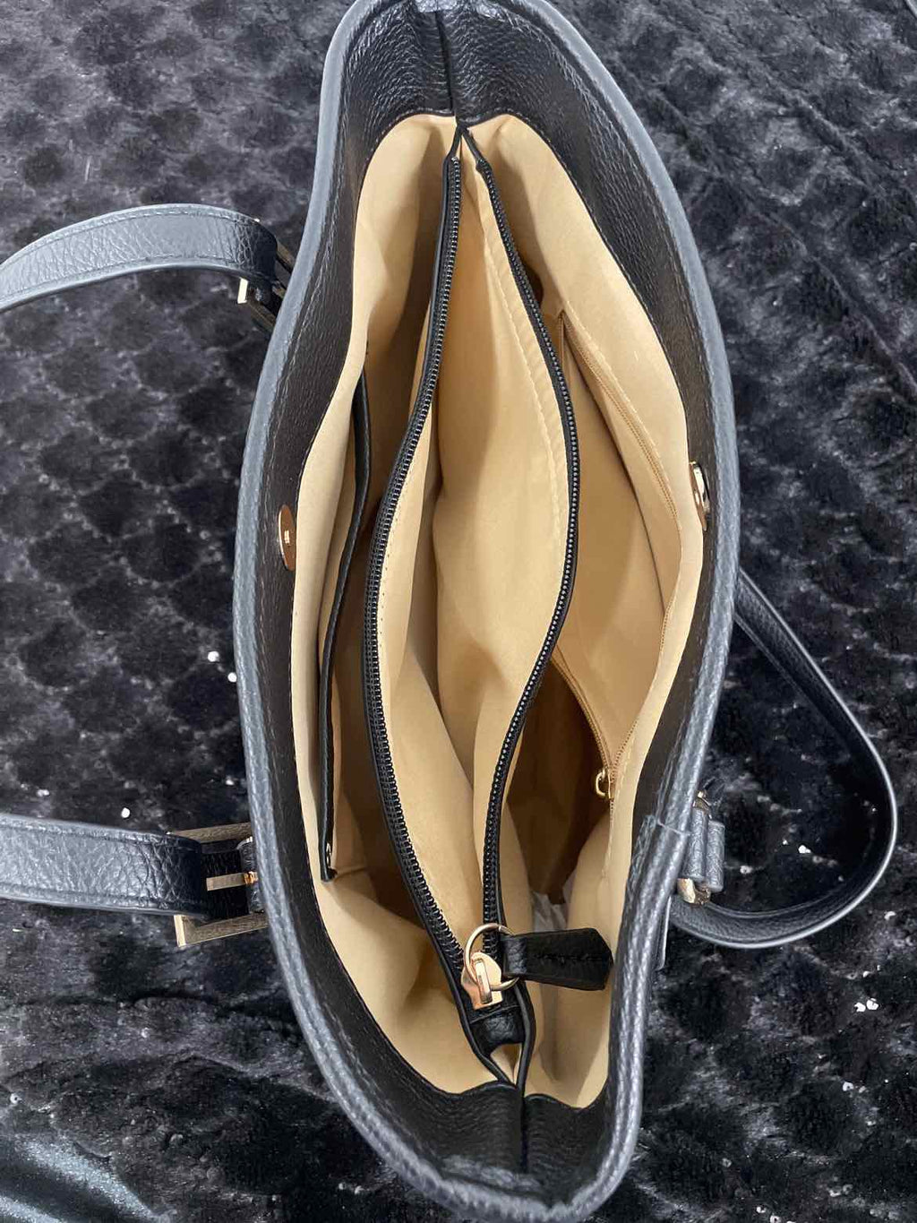 Giani Bernini Pebble Tulip Large Tote Black NO SIZE