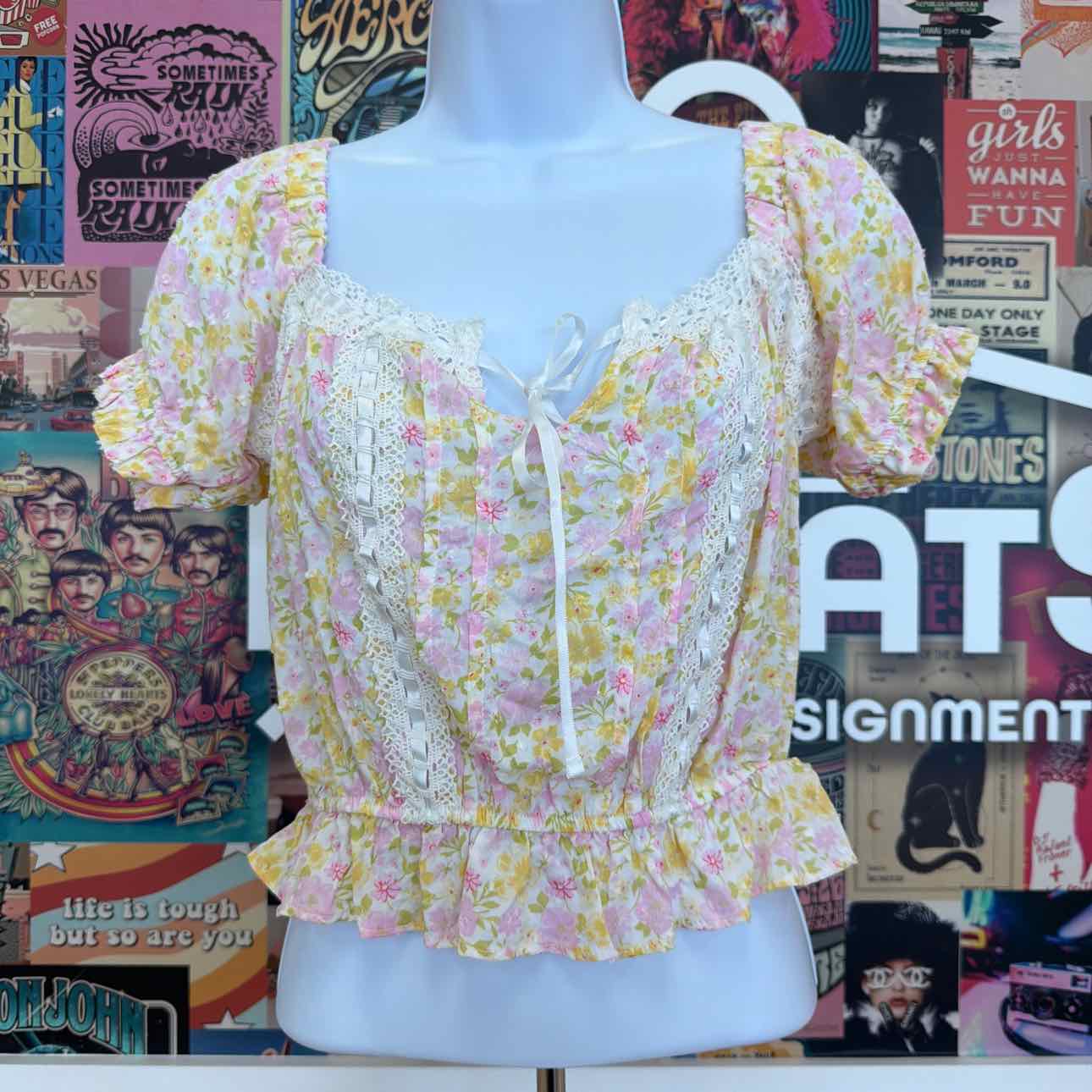 Self E Size S Self Esteem Floral Short Sleeve Peasant Blouse