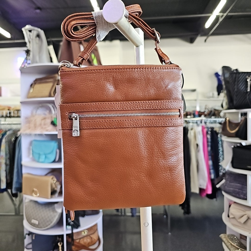 Giani Bernini Triple-Zip Pebble Leather Dasher Crossbody