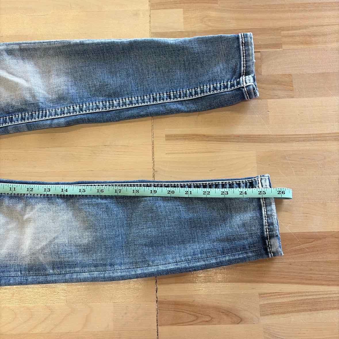 Miss Me Size 24 Blue Denim Preloved Jeans