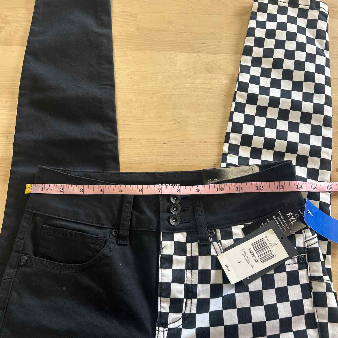 HotTopic Size 3 Black White New Pants