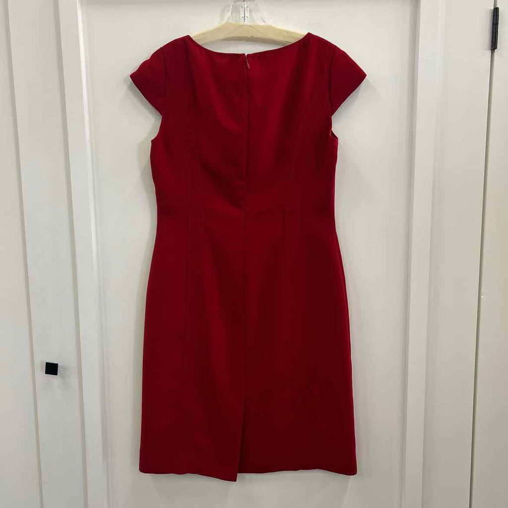 Tahari Size 6 Red Preloved Dress