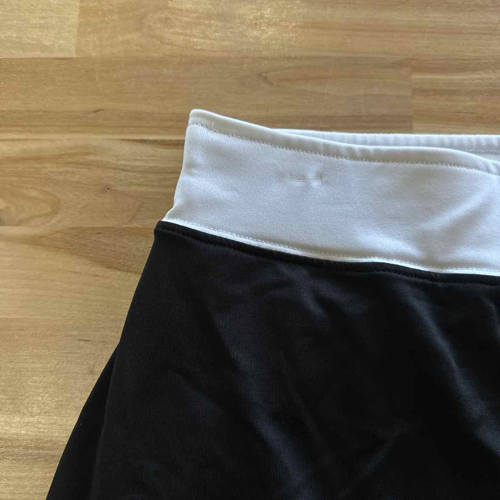 Slazenger Size M Black Skorts