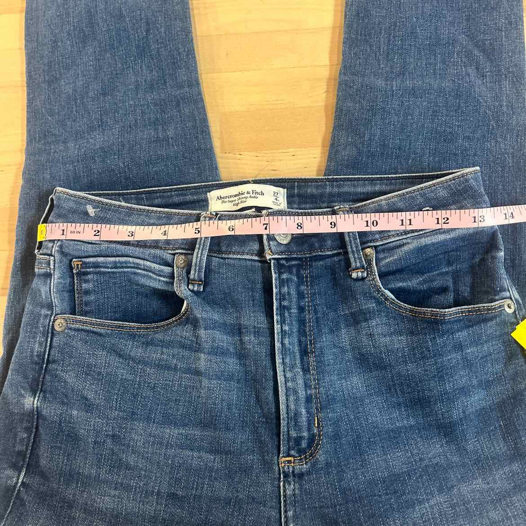 Abercrombie & Fitch Size 27 / 4 Blue Denim Preloved Jeans