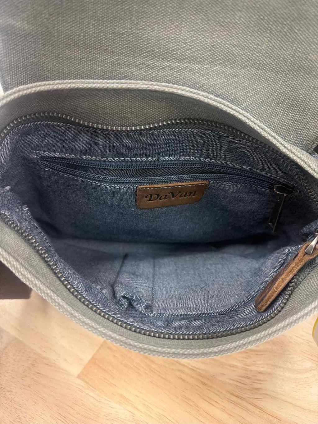 Da Van Olive Purse