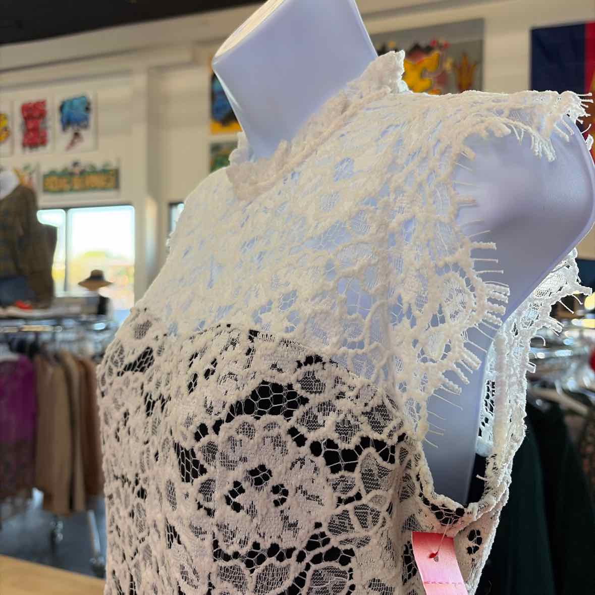White House Black Market Size 0 White Lace New Blouse