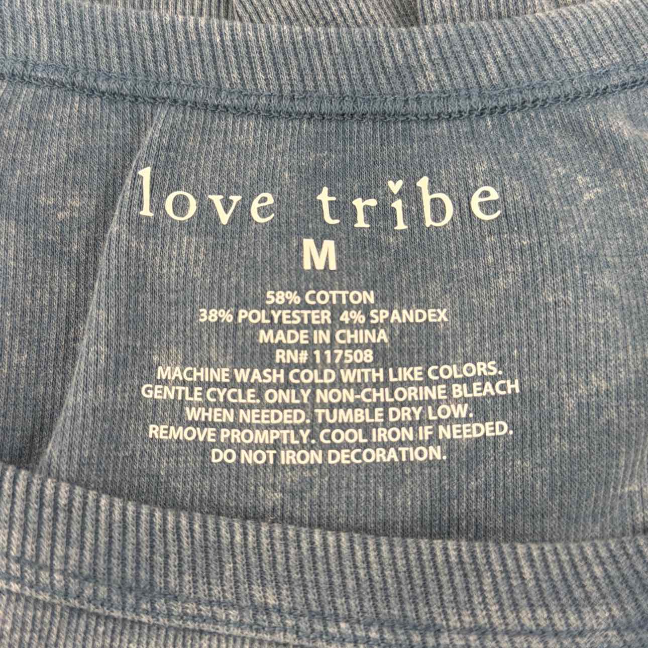 Love Tribe Size M Born to Be a Cowgirl Graphic Tank Top