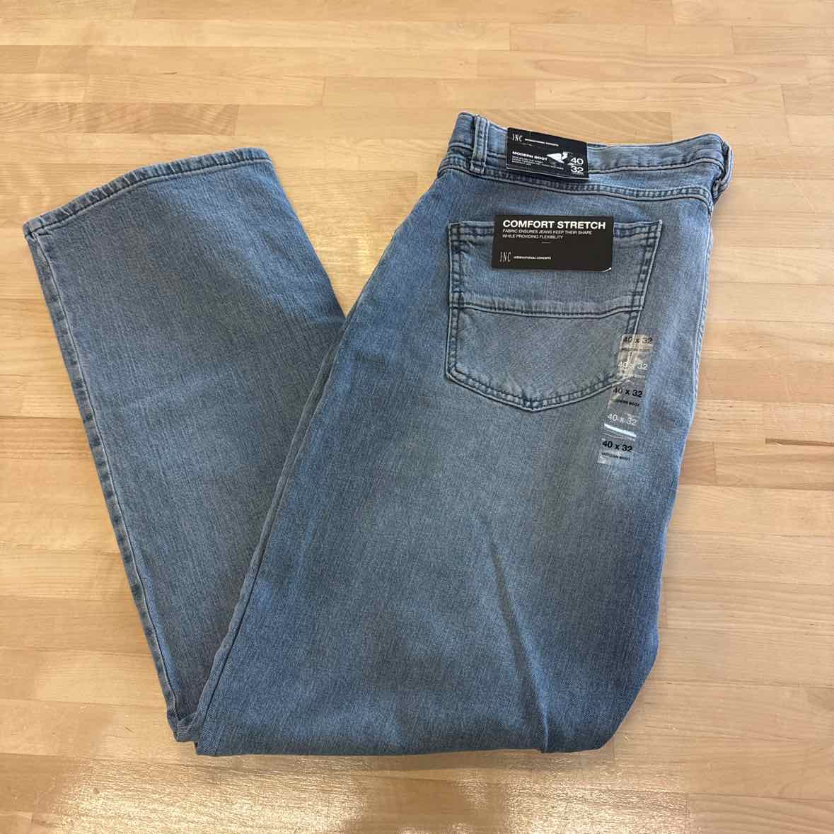Male INC Men's Size 40x32  Rockford Boot Cut Jeans - Light Wash