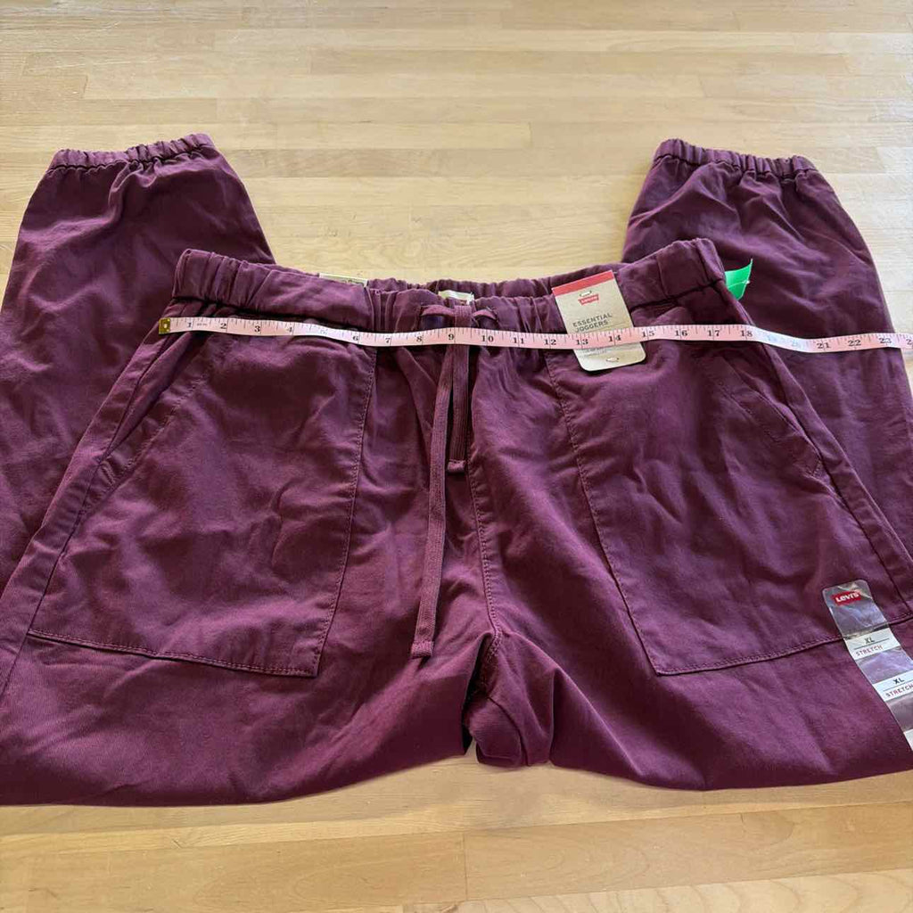 Levi's Women's Mid-Rise Essential Joggers - Merlot