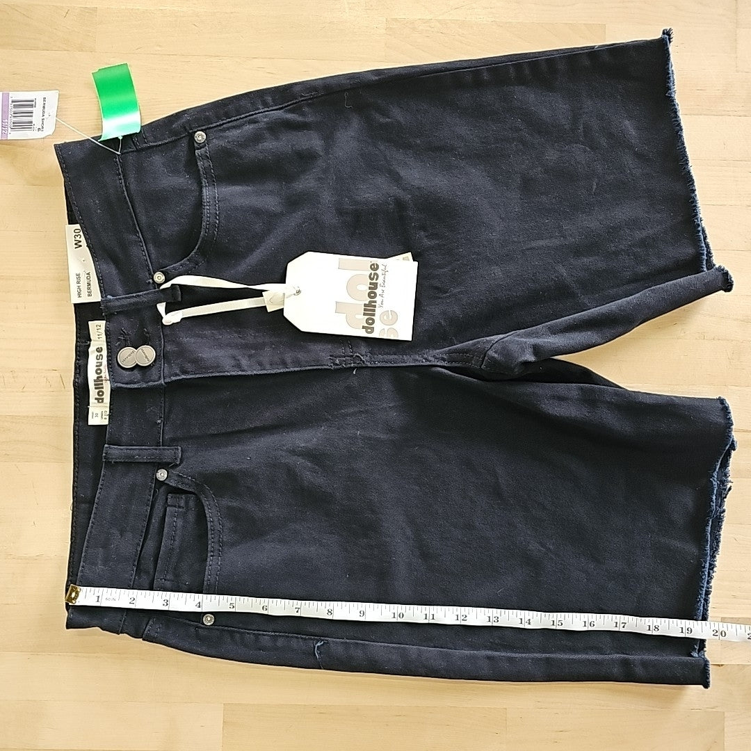 Dollhouse Juniors' High-Rise Frayed Bermuda Shorts - Black - 11/12