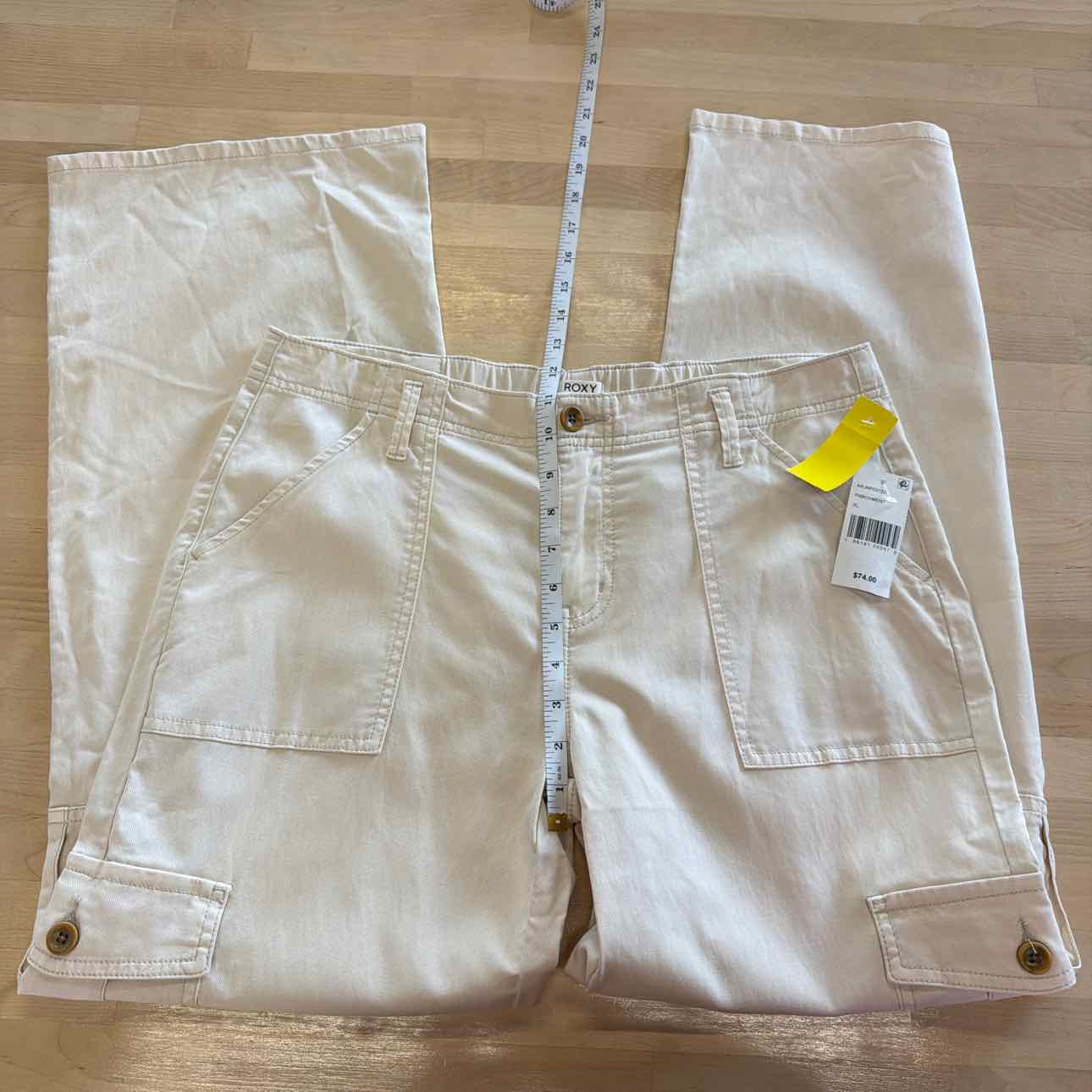 Roxy Juniors' Come and Chill Mid-Rise Cargo Pants