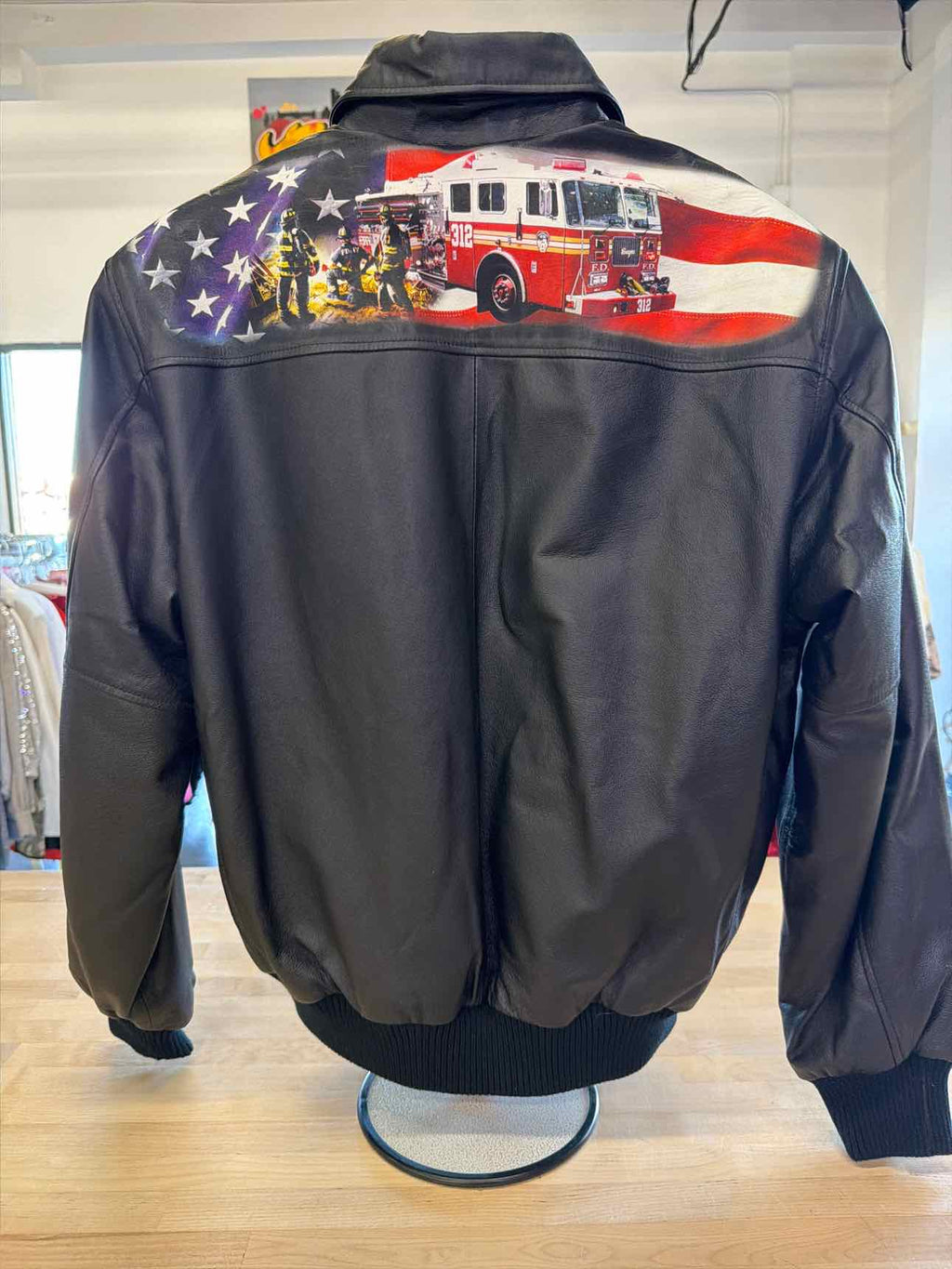 The Bradford Exchange Size M Black Leather Jacket